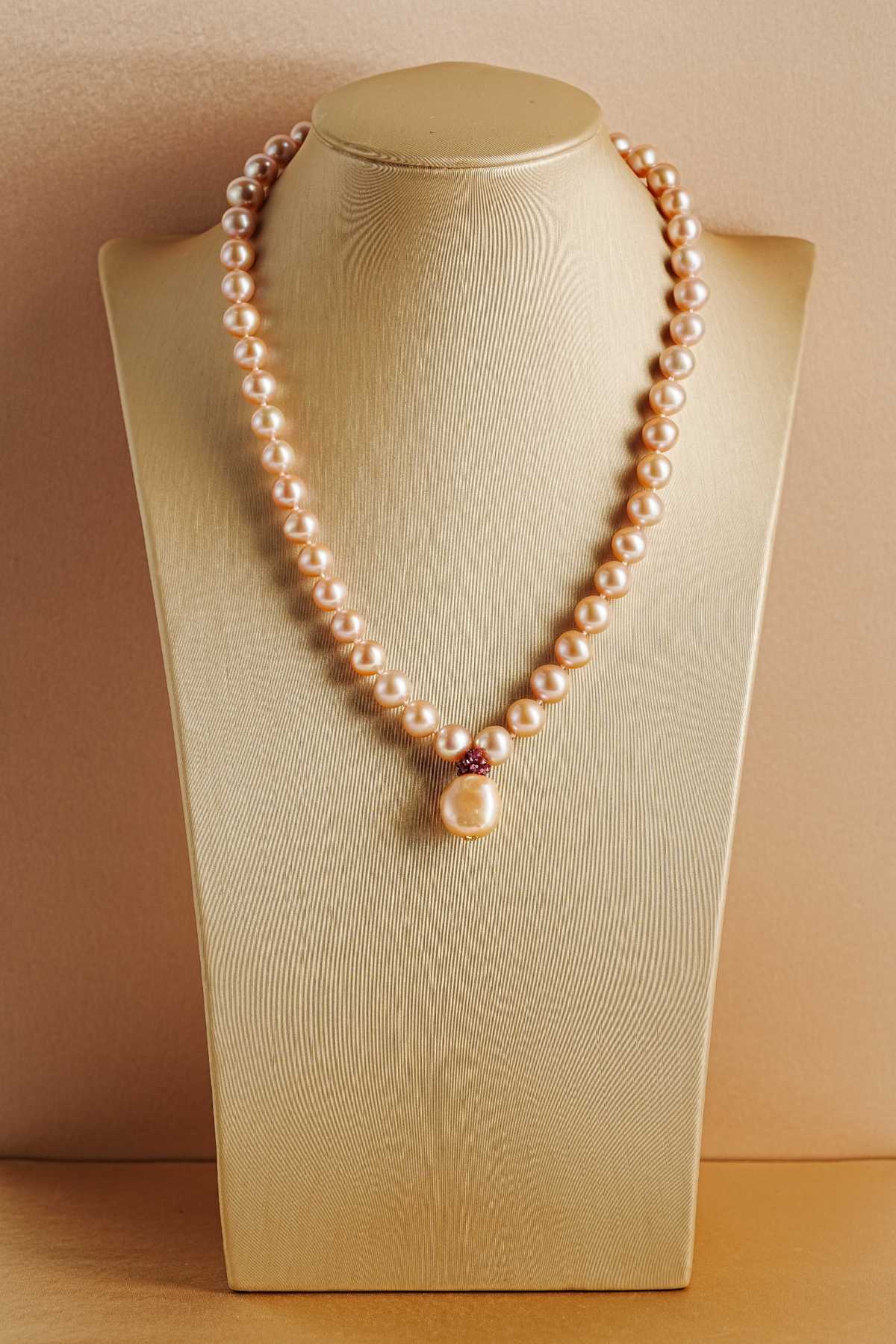 Collana Charlotte rosa