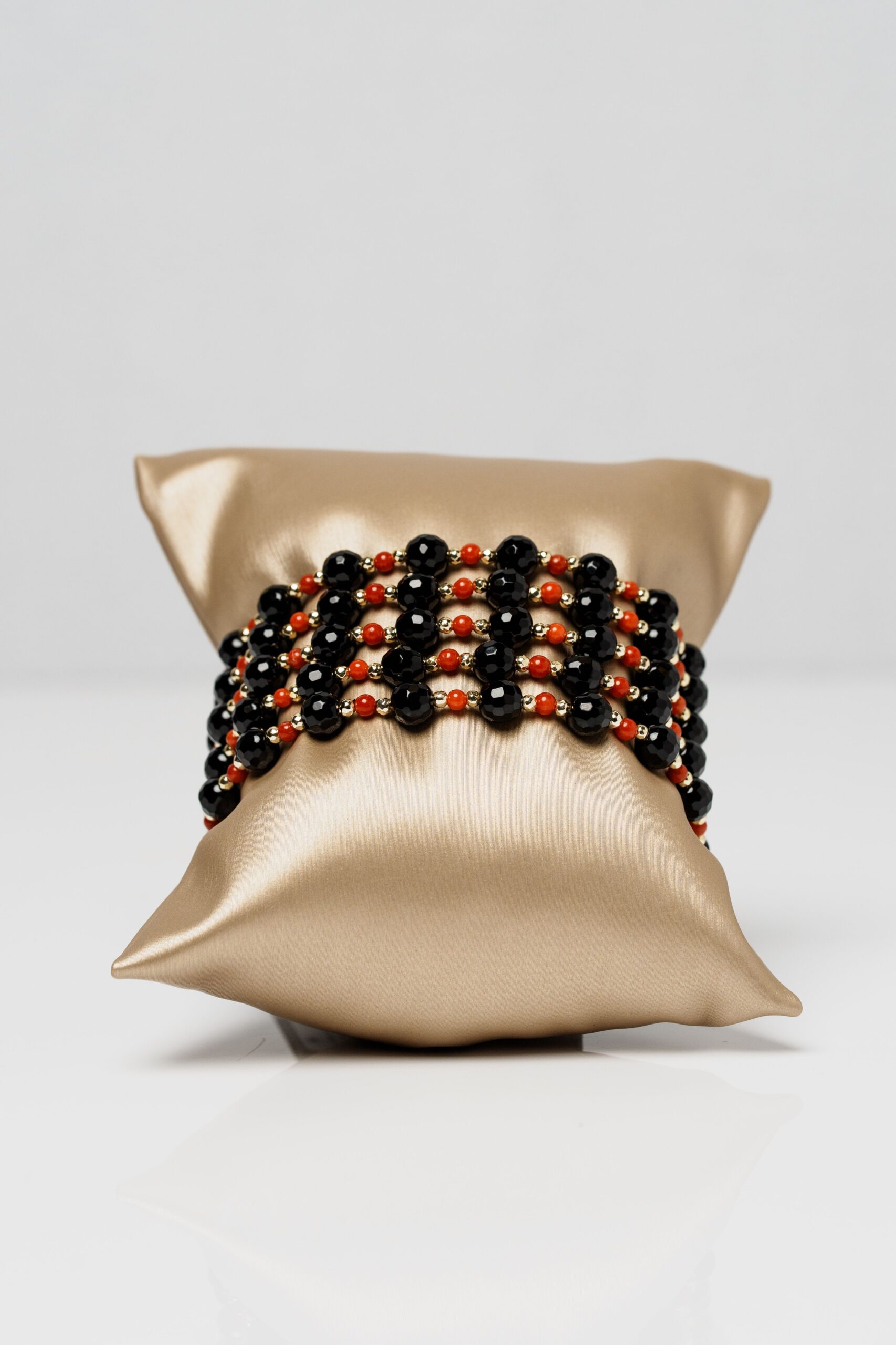 Bracciale Cecilia onice e corallo
