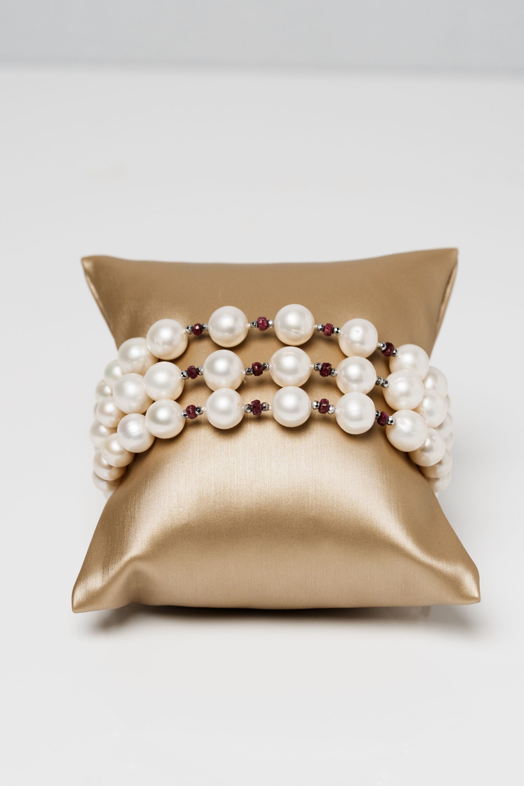 Bracciale Cecilia perle bianche e rubini