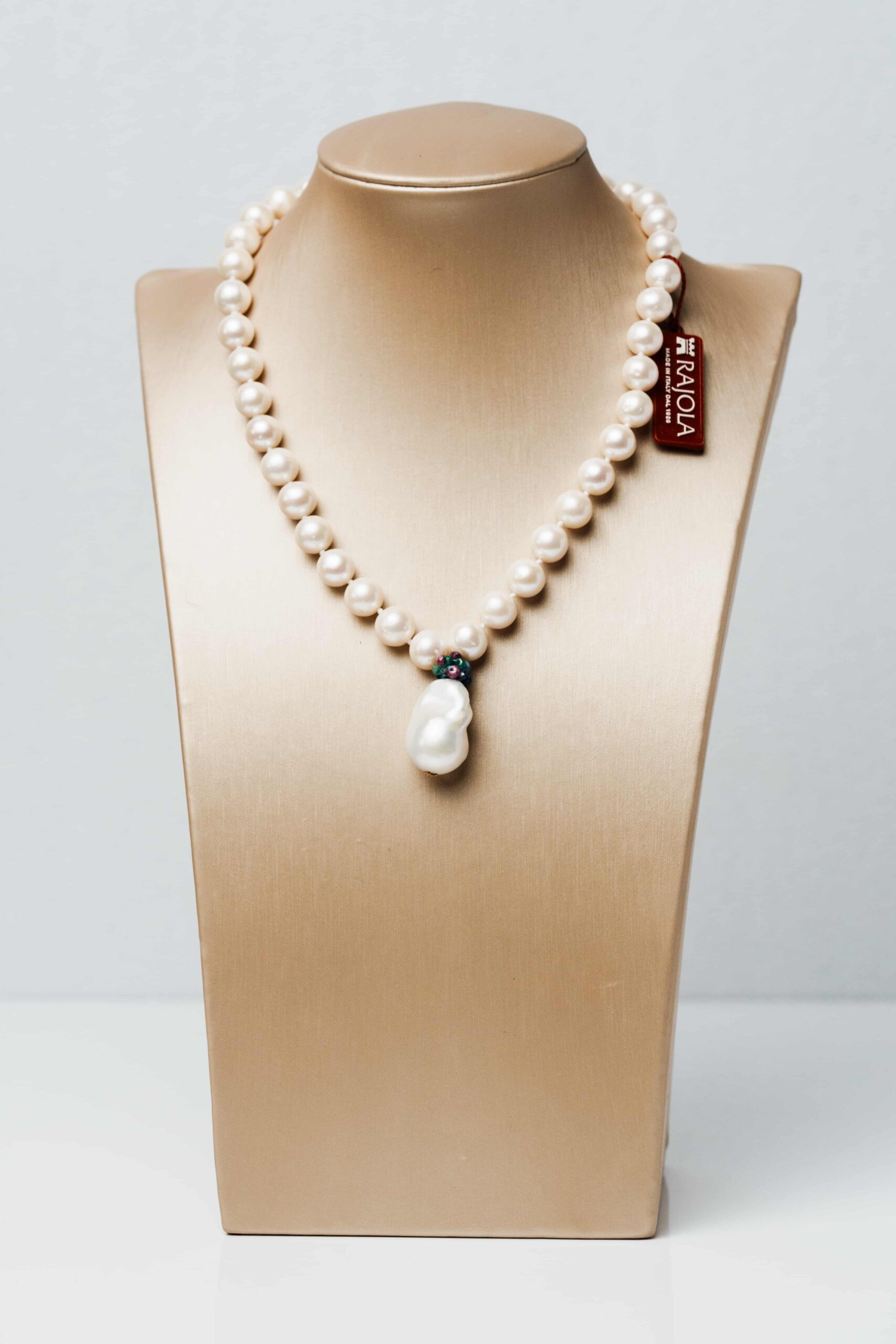 Collana Charlotte bianca ciondolo