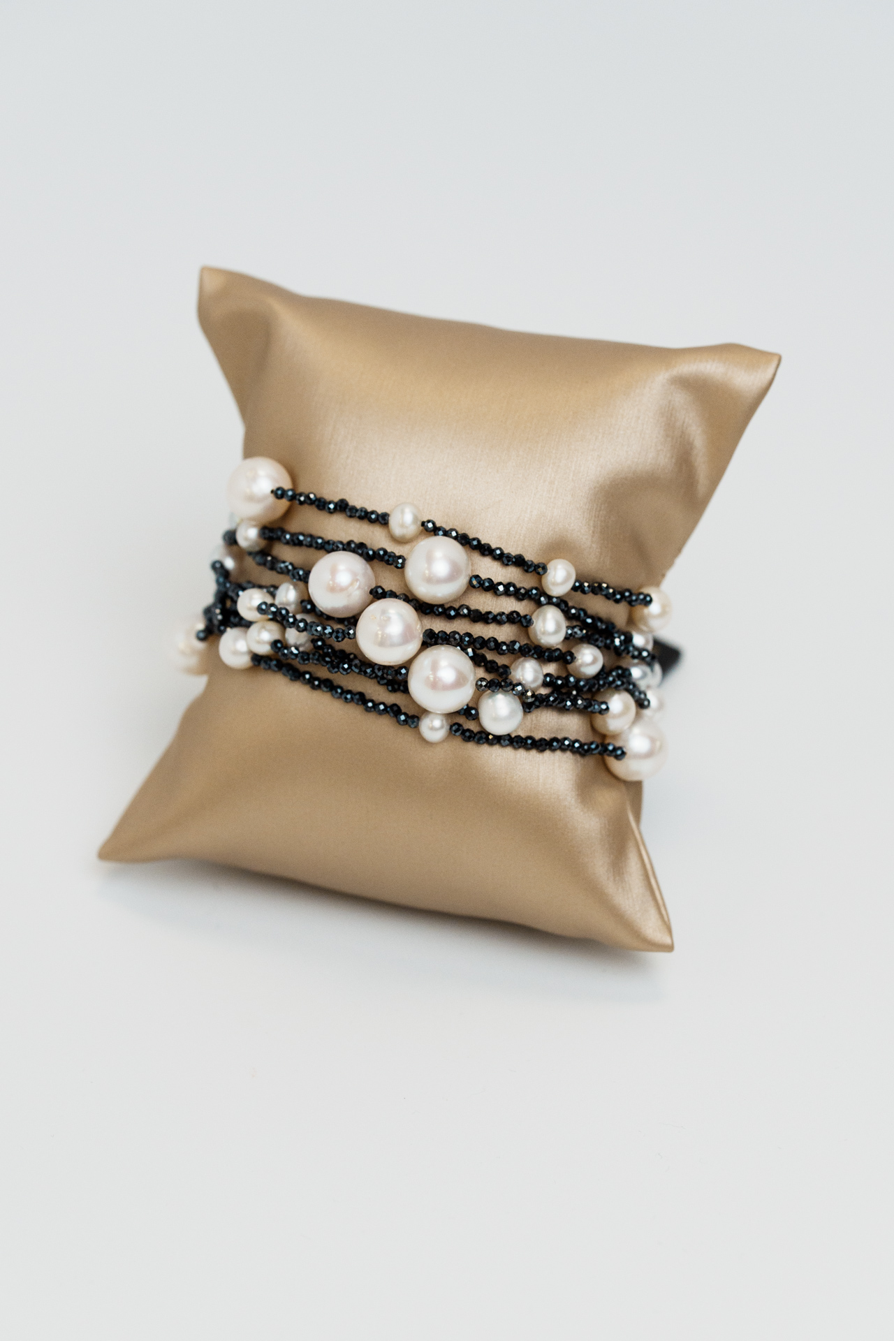 Bracciale Bollicine perle bianche