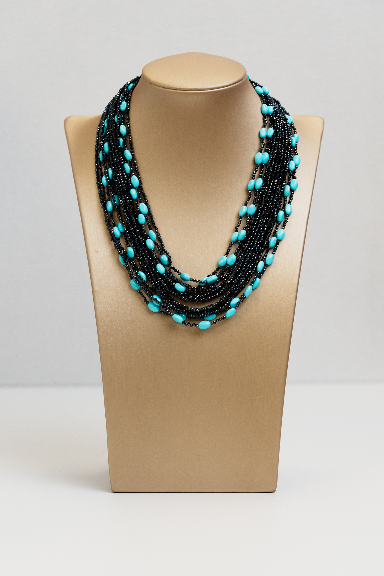 Collana Valzer 16 fili pasta turchese