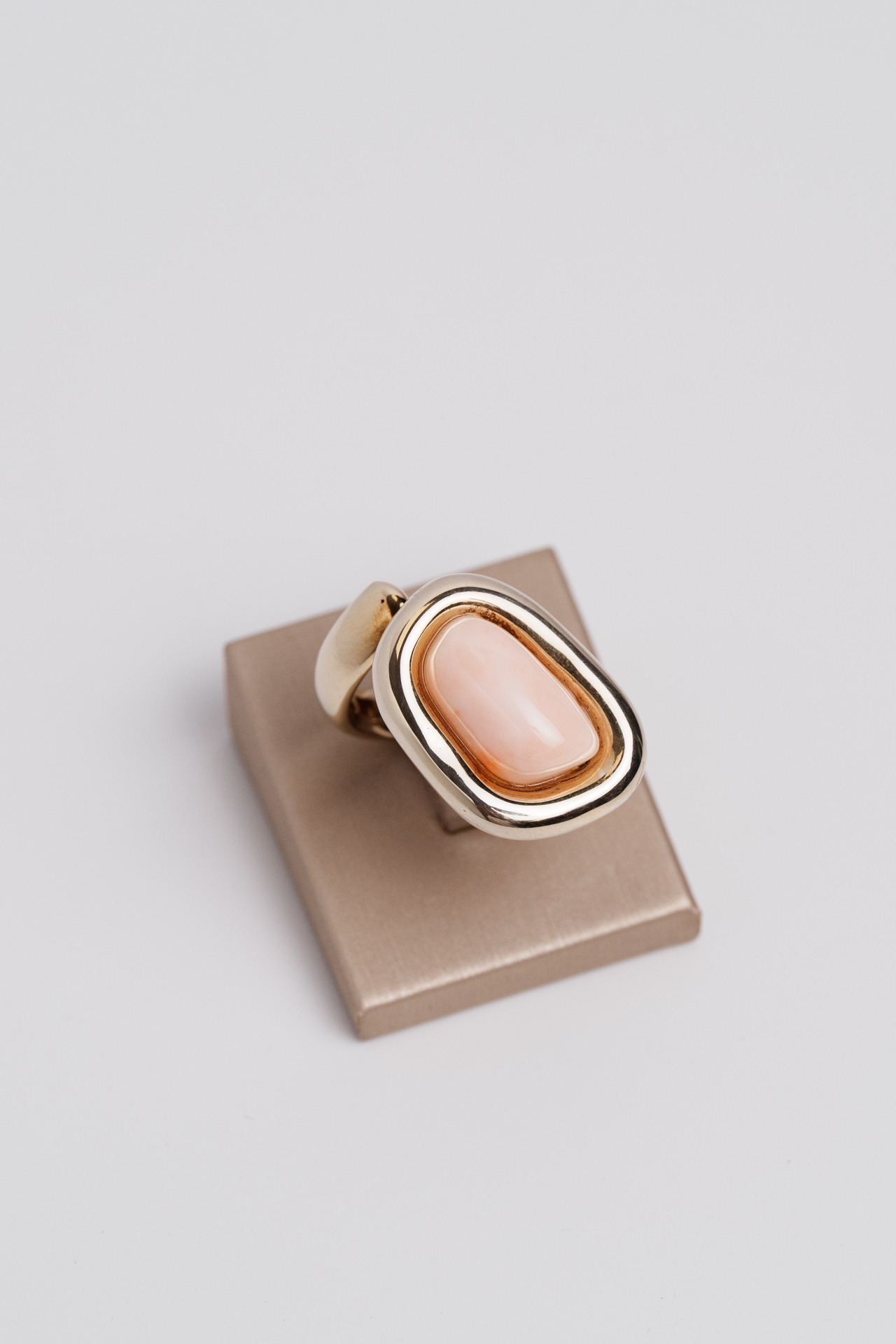 Anello Unicum corallo rosa